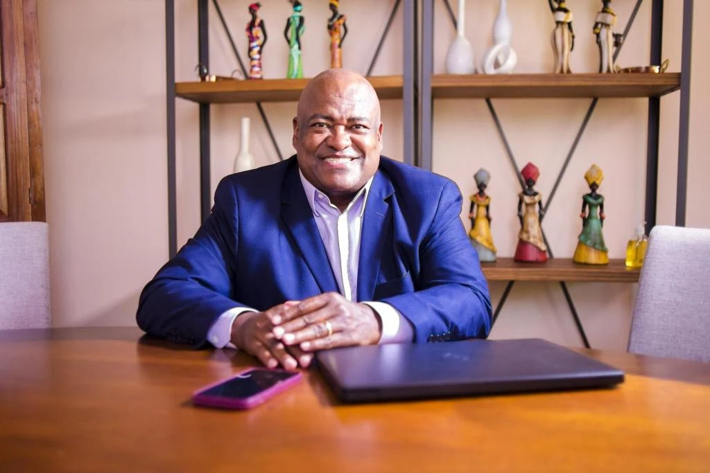 CHICOOH+ anuncia aliança com ACASADAMÍDIA para representação no mercado gaúcho