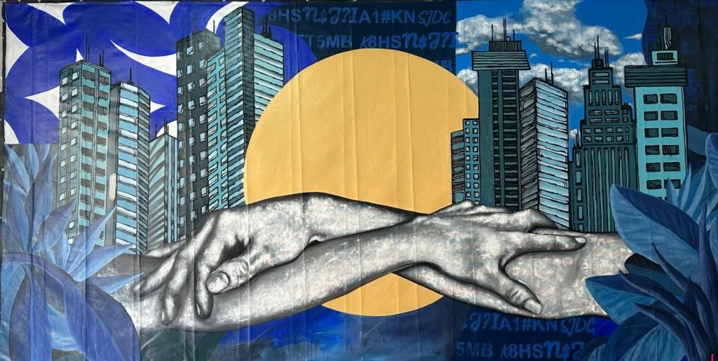 Com obra de arte em lona reutilizada, Central de Outdoor abre evento com um convite a pensar as cidades, suas conexões e a sustentabilidade